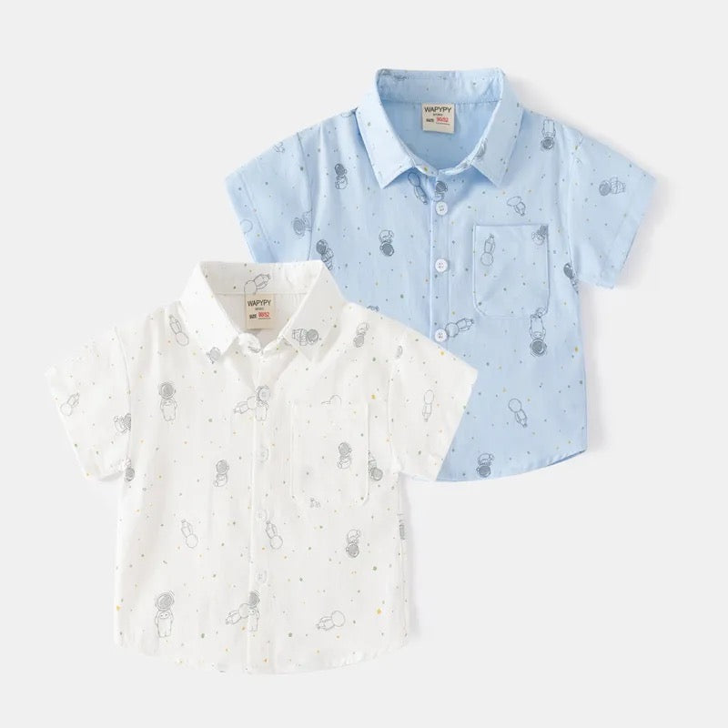 Camisa con diseño de astronauta