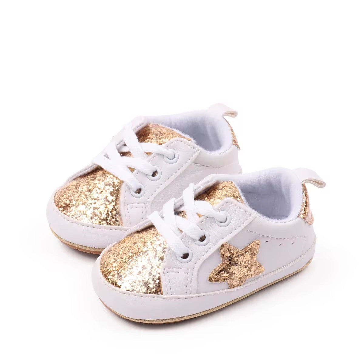 Tenis de bebé con estrellas