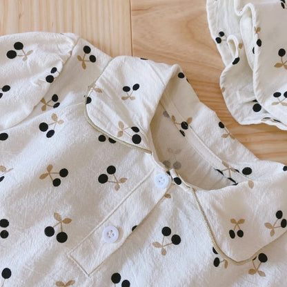 Set casual con pequeños cherry