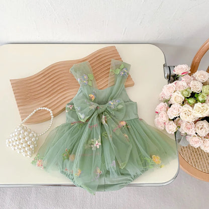 Vestido sin mangas en tull