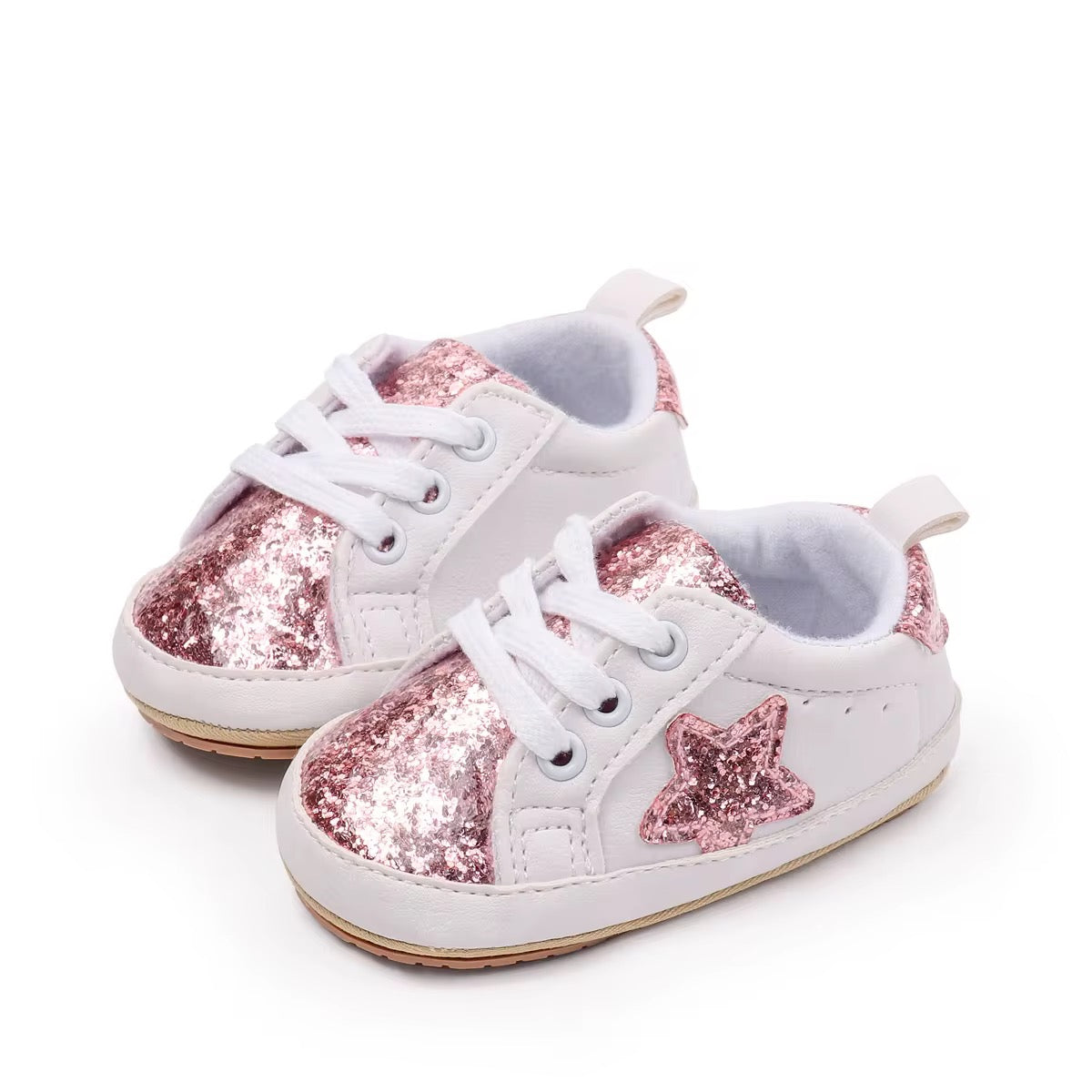 Tenis de bebé con estrellas