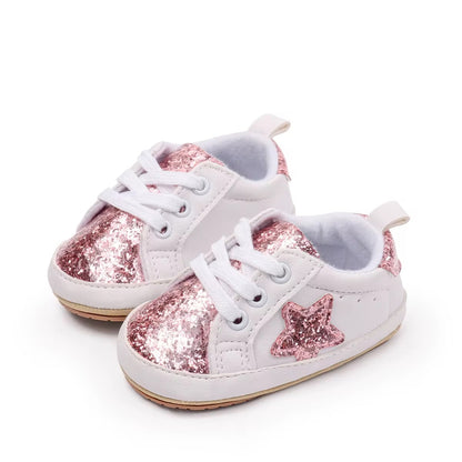 Tenis de bebé con estrellas