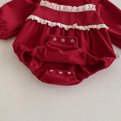 Vestido rojo para bebés con gorrito