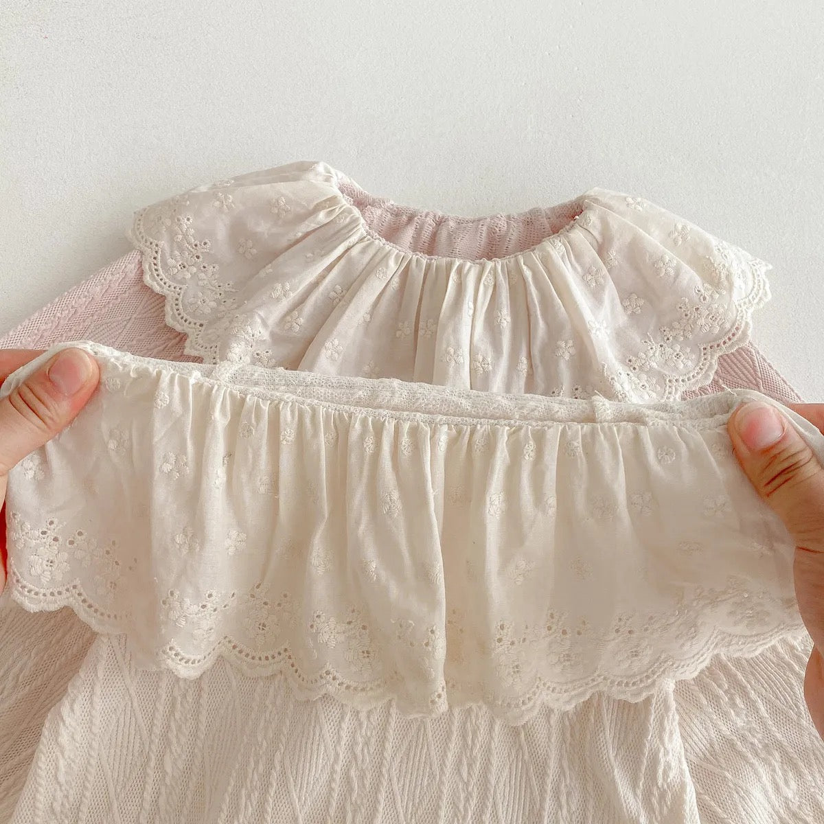 Vestido de con gorro manga larga para niñas