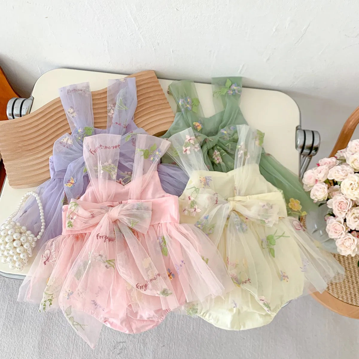 Vestido sin mangas en tull