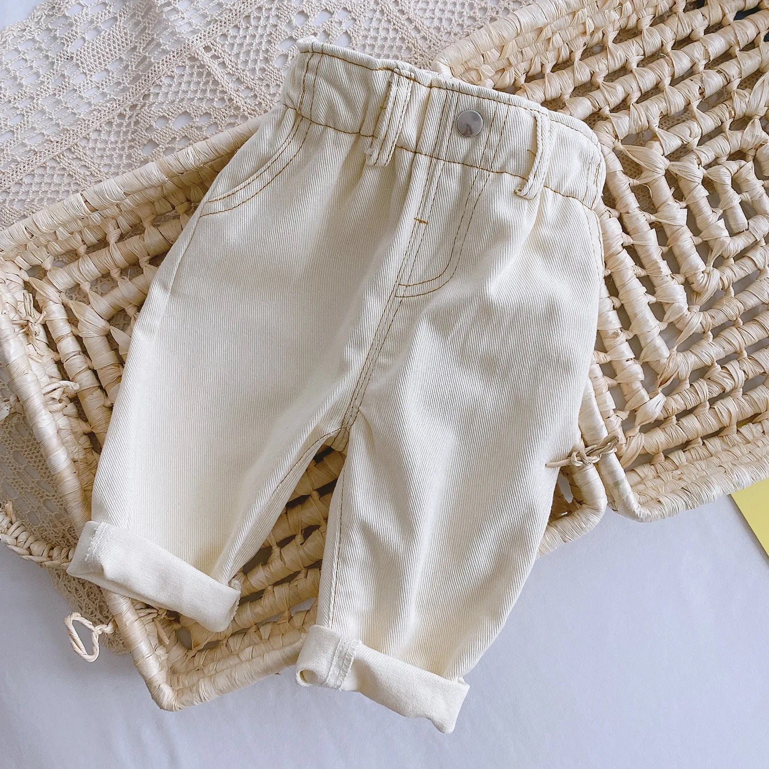 Pantalones de Mahón para Bebé (girls) – Talle Alto, Color Sólido y Estilo Casual