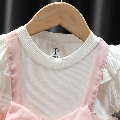 Vestido con lazo y malla