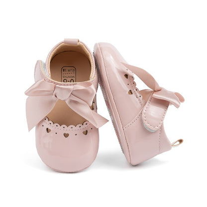 Zapatillas para bebé con lazo