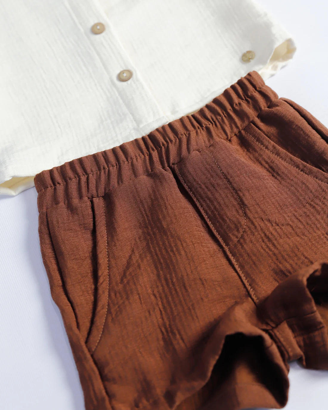 Conjunto Isaias Marrón