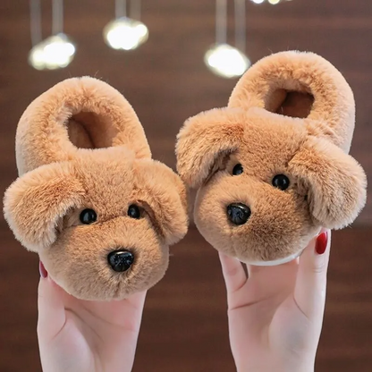 Pantuflas de felpa en forma de perrito