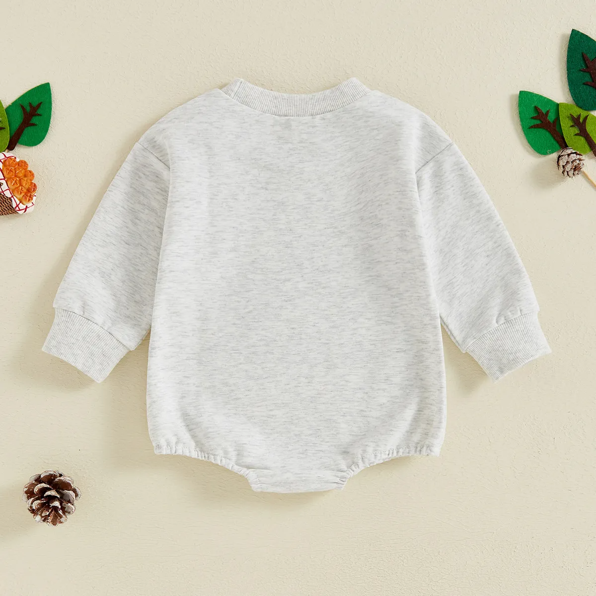 Mono de manga larga con estampado de coche