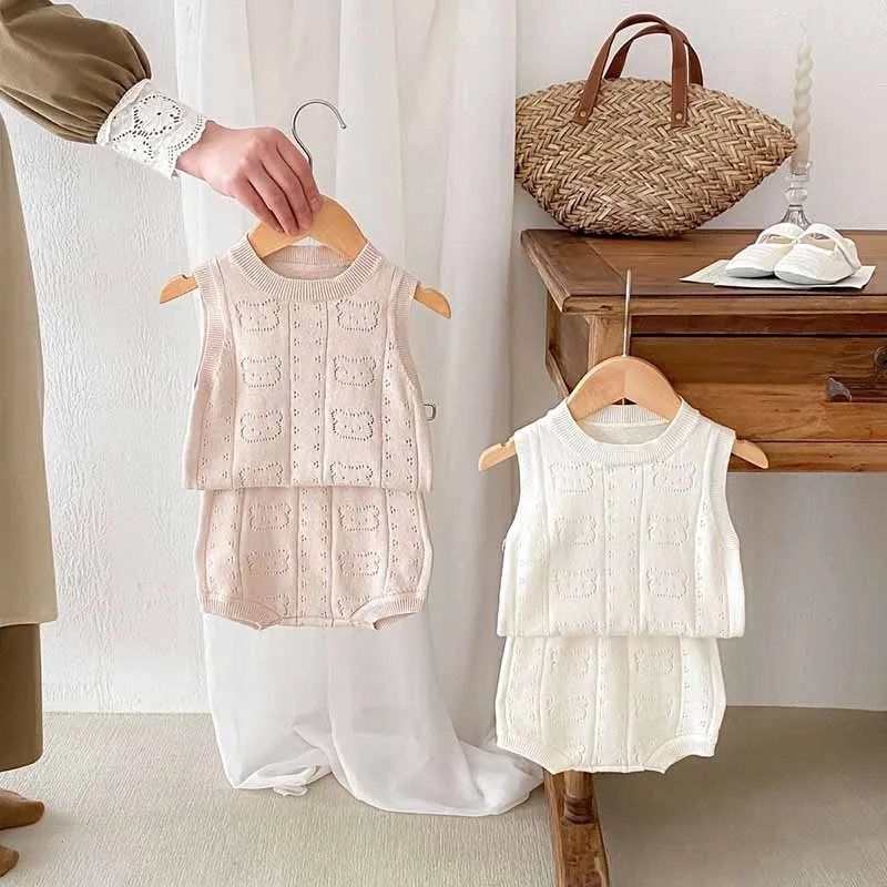 Conjuntos de top y pantalones cortos sin mangas de punto con dibujos de osos