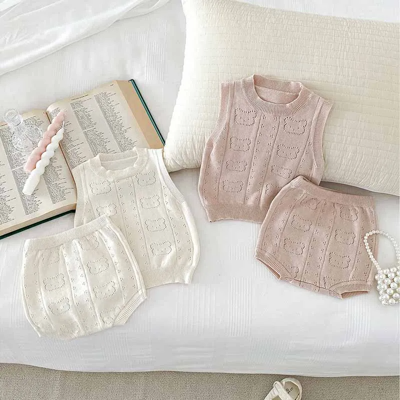 Conjuntos de top y pantalones cortos sin mangas de punto con dibujos de osos