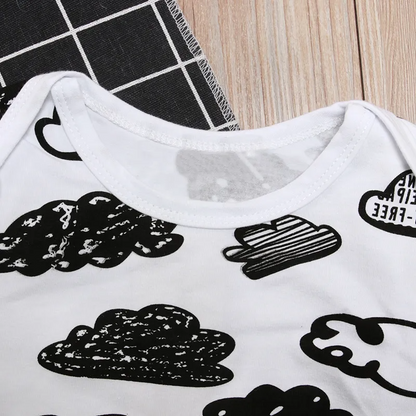 Conjunto de pantalón y camiseta con estampado de nubes de manga larga