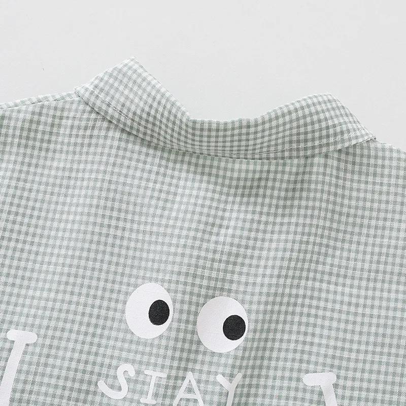 Mono de manga corta con cuello y estampado de osito
